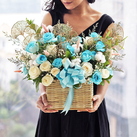 Blue Lagoon in Basket