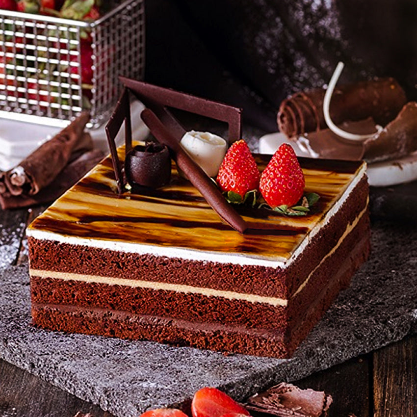 Caramelux Cake