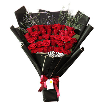 [Valentine] Classic Midnight Hand Bouquet - Fiery Red