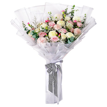 [Valentine] Delarosa Bouquet