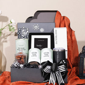 Signature Evergreen Deluxe Hampers