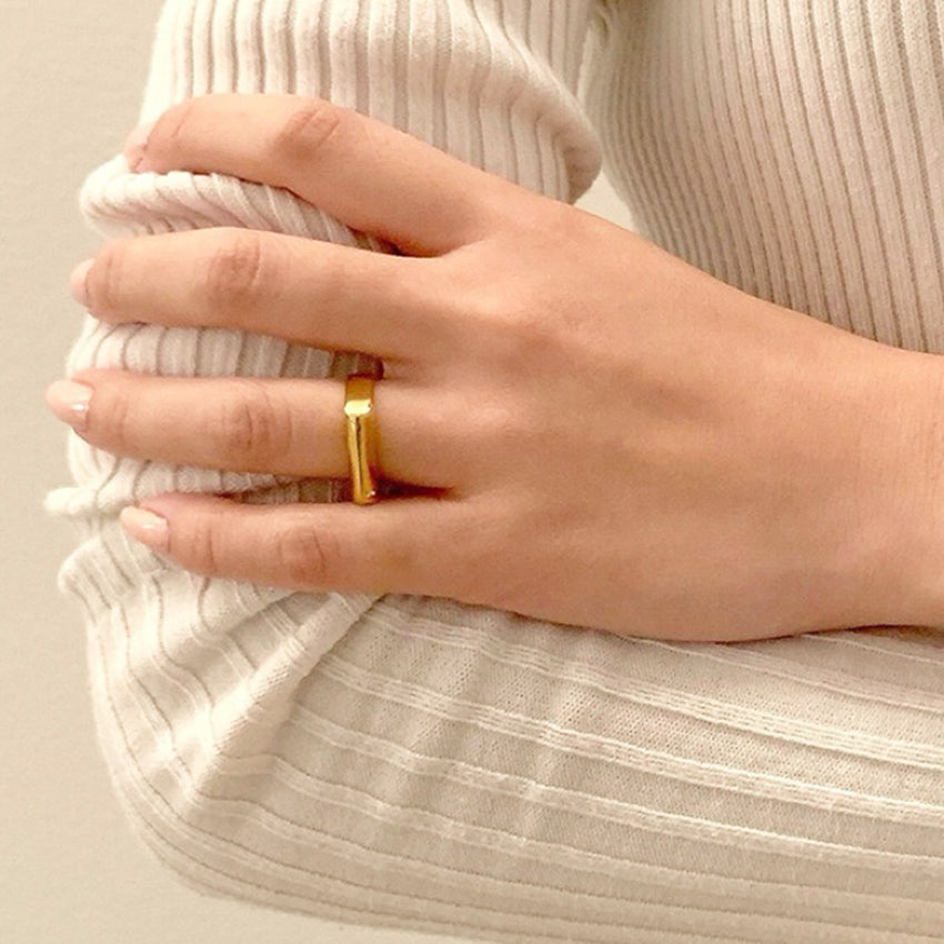 Diora Personalized Ring