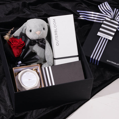 Living The Moment Hampers