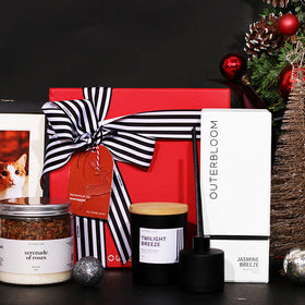 Merry Red Breeze Hampers