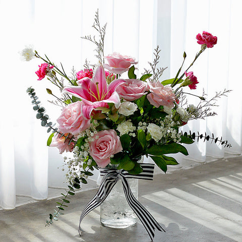 [Valentine] Pink Delicate in Vase