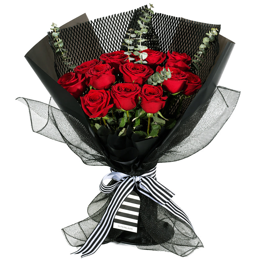 Signature Midnight Kiss Bouquet - Deluxe