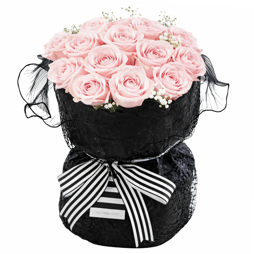 Signature Midnight Kiss Bouquet - Grande
