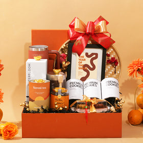 Signature CNY Supreme Hampers