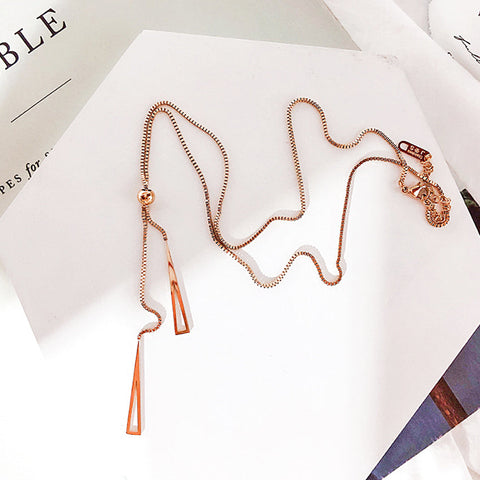 Triangle Bond Necklace
