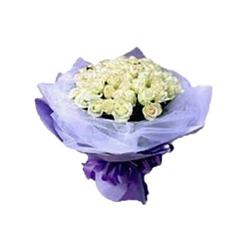 52 White Roses In Bouquet