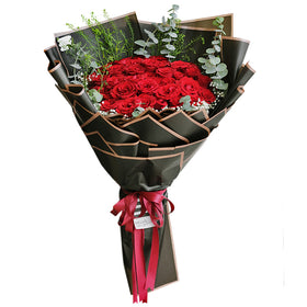 Bella Rouge Bouquet