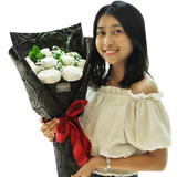 The Classic Midnight Hand Bouquet Pure White