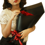 Black Pearl Classic Red Small Bouquet