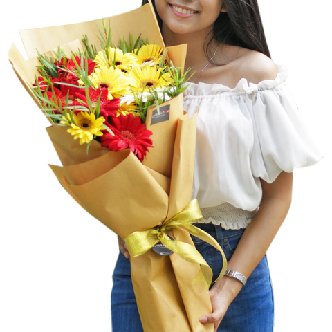 Kisses Under Sunlight Hand Bouquet