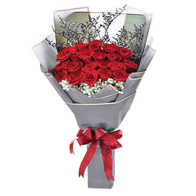 Midnight Hand Bouquet - Fiery Red