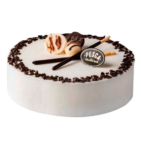 Pesca Rustic Winter Raisin Ice Cream Cake