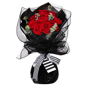 Hadiah Valentine - Signature Midnight Kiss Bouquet - Deluxe